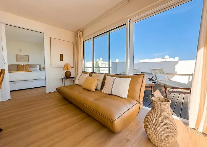 Penthouse Sea View, 2 Pools And Private Appartement