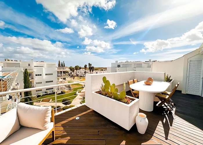 Penthouse Sea View, 2 Pools And Private Apartment Tavira