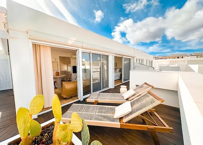 Penthouse Sea View, 2 Pools And Private Apartment *