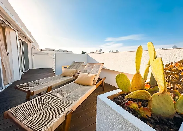 Penthouse Sea View, 2 Pools And Private Appartement