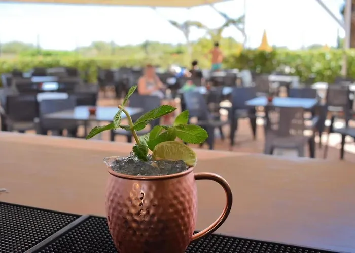 Penthouse Sea View, 2 Pools And Private Appartement