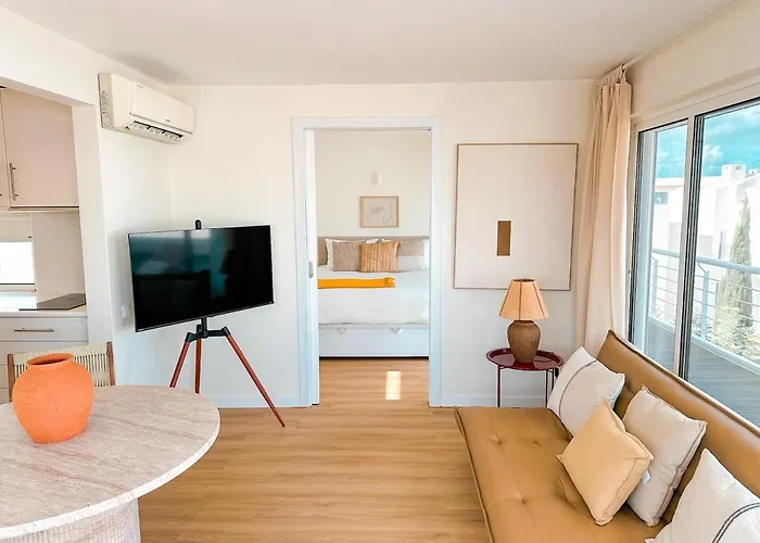 Penthouse Sea View, 2 Pools And Private *