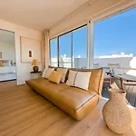 Penthouse Sea View, 2 Pools And Private 公寓