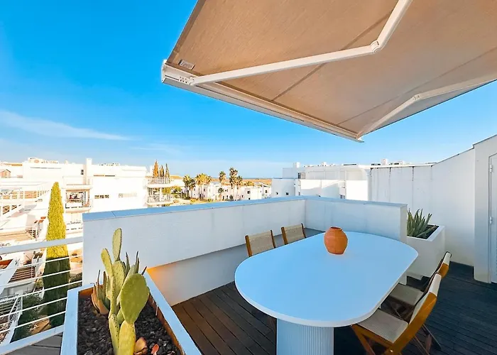 Penthouse Sea View, 2 Pools And Private Apartment *