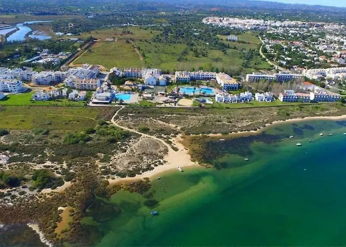 Penthouse Sea View, 2 Pools And Private Apartment