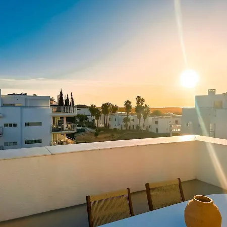 Penthouse Sea View, 2 Pools And Private Apartament *