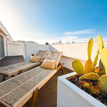 Penthouse Sea View, 2 Pools And Private Apartament